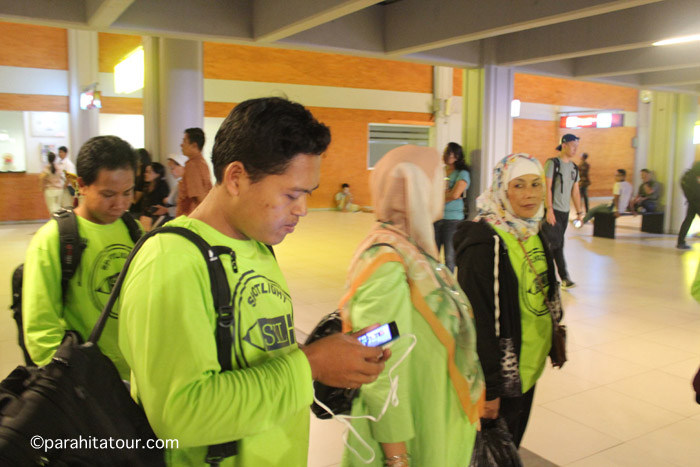 Parahita Tour Customer