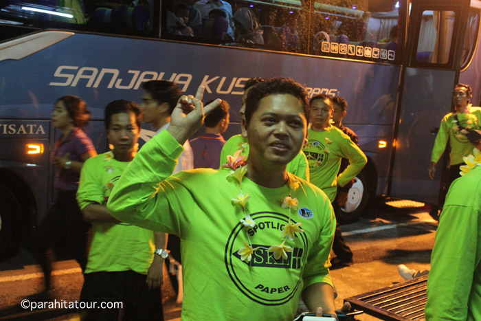 Parahita Tour Customer