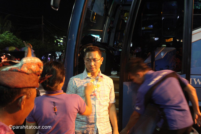 Parahita Tour Customer
