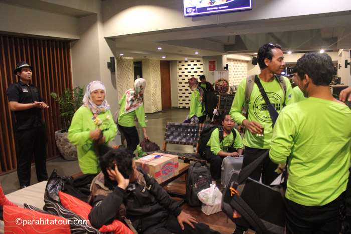 Parahita Tour Customer