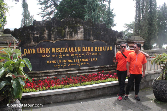 Parahita Tour Customer
