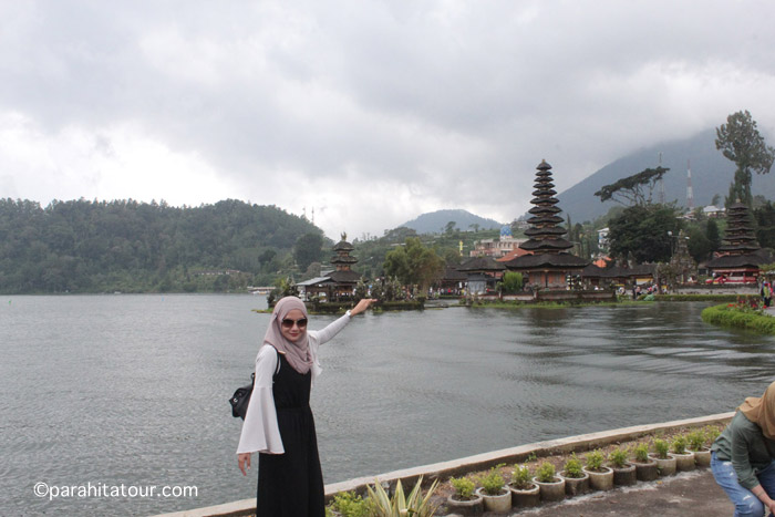 Parahita Tour Customer