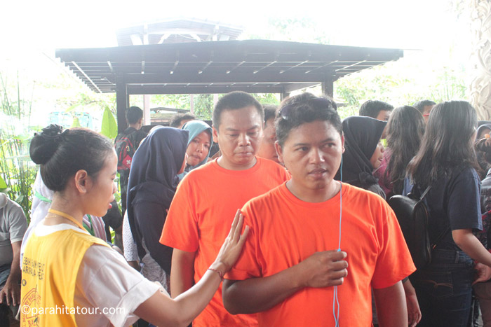 Parahita Tour Customer