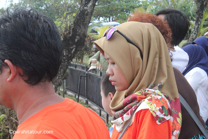 Parahita Tour Customer