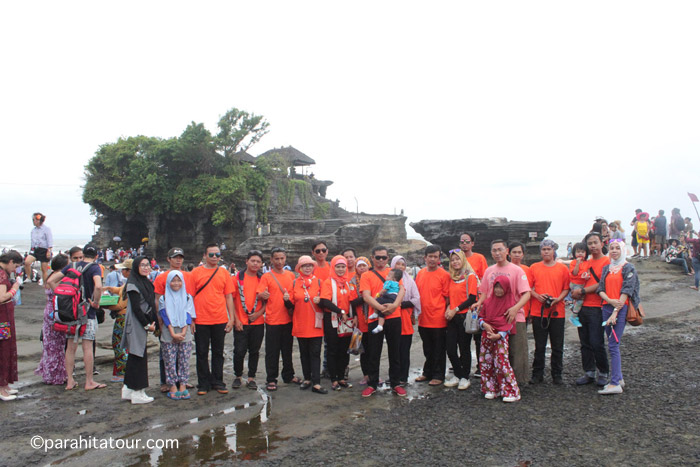 Parahita Tour Customer