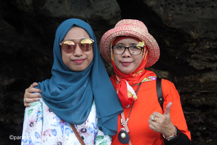 Parahita Tour Customer