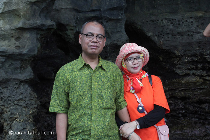 Parahita Tour Customer
