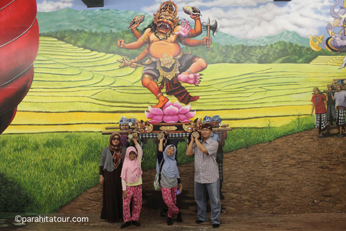 Parahita Tour Customer