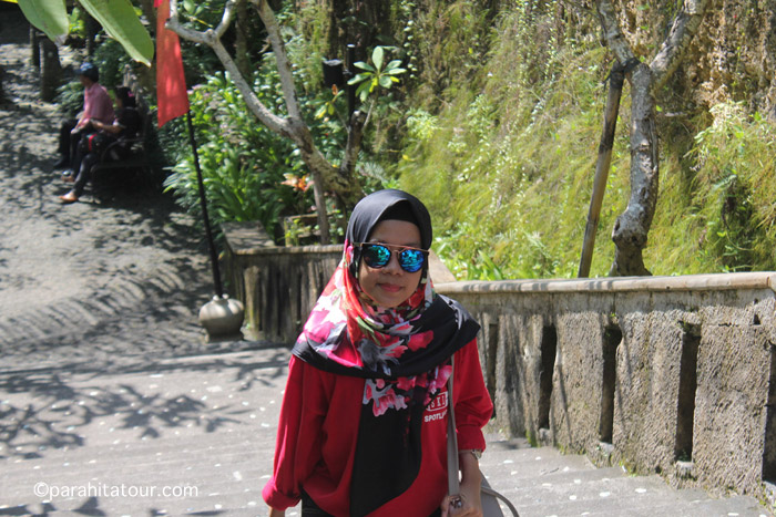 Parahita Tour Customer