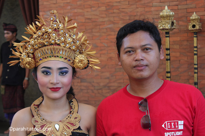 Parahita Tour Customer