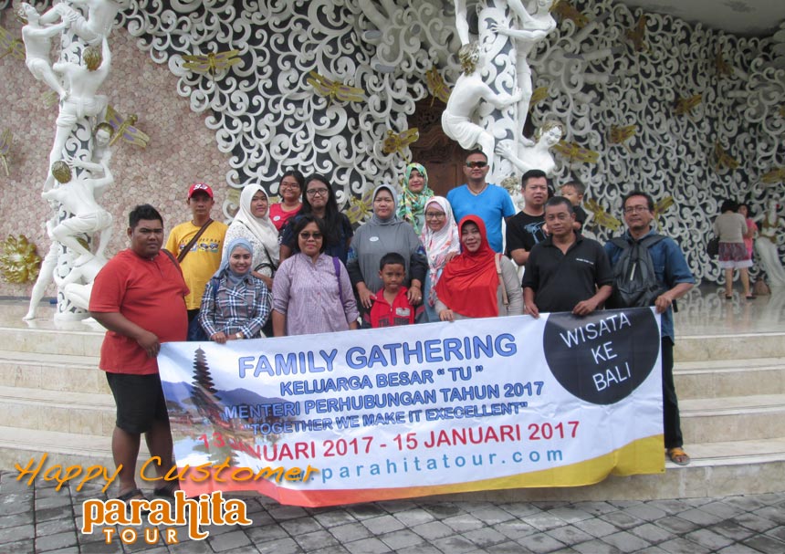 Parahita Tour Customer