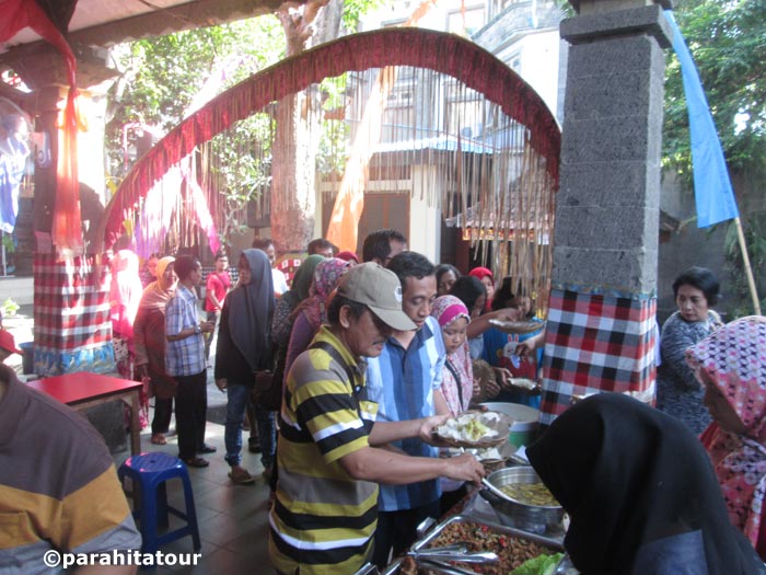 Parahita Tour Customer