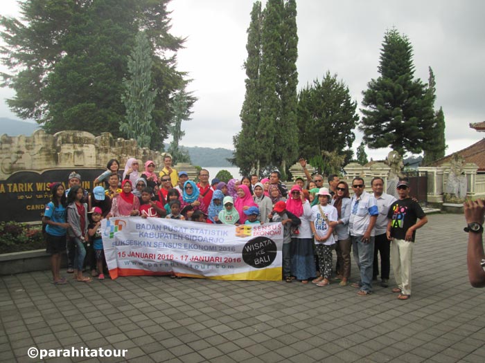 Parahita Tour Customer