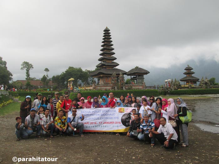 Parahita Tour Customer