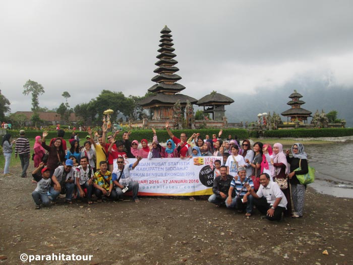 Parahita Tour Customer