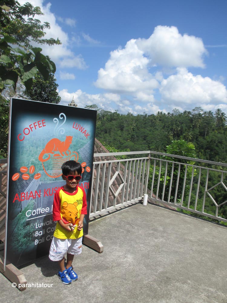 Parahita Tour Customer
