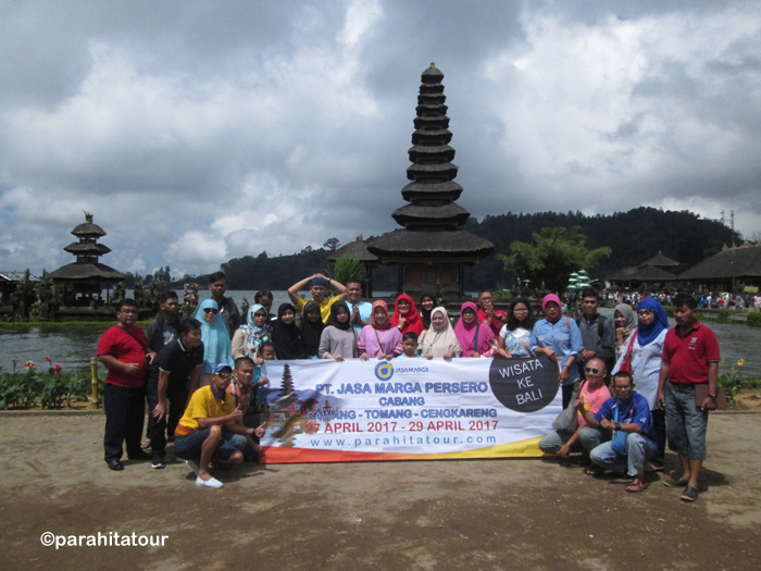 Parahita Tour Customer