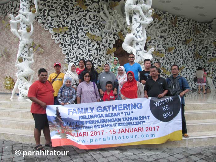 Parahita Tour Customer