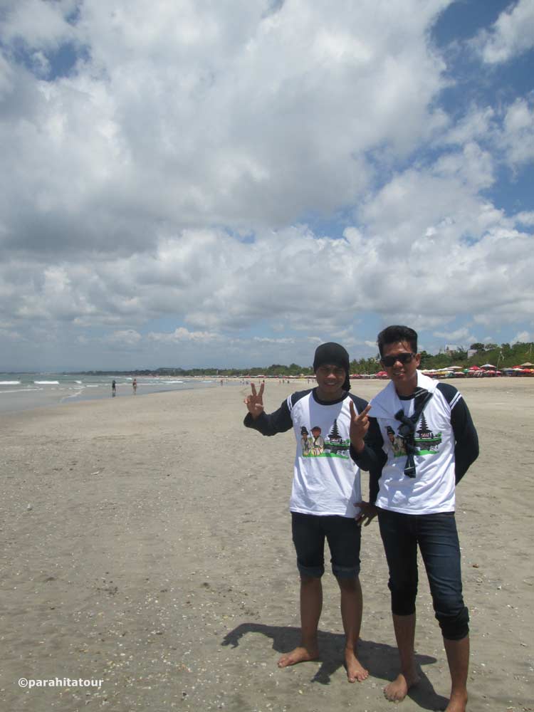 Parahita Tour Customer