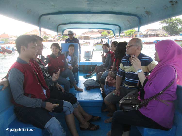 Parahita Tour Customer