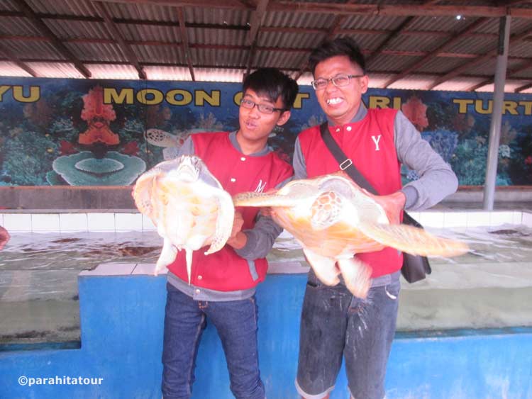 Parahita Tour Customer
