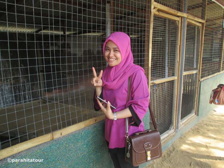Parahita Tour Customer