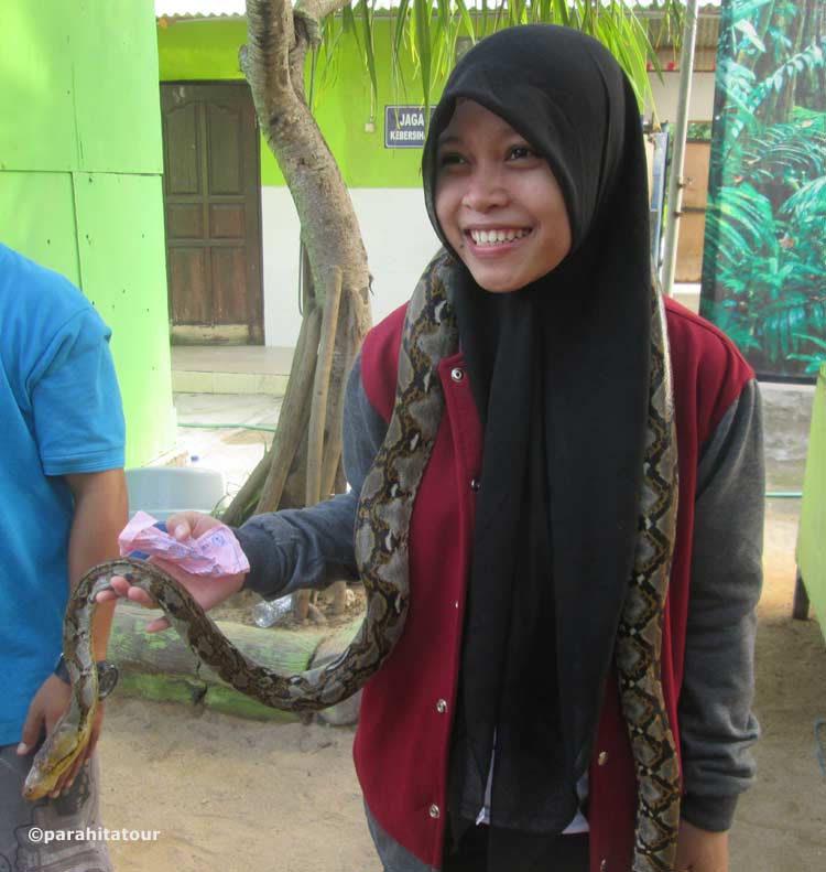 Parahita Tour Customer