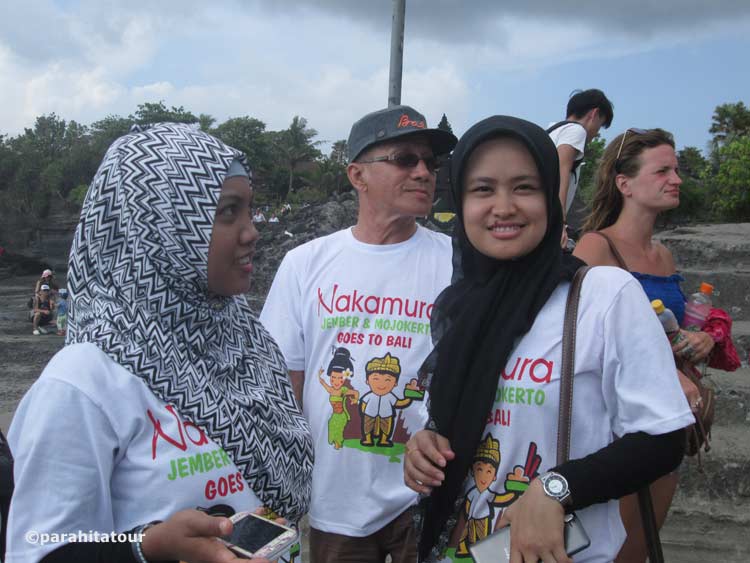 Parahita Tour Customer