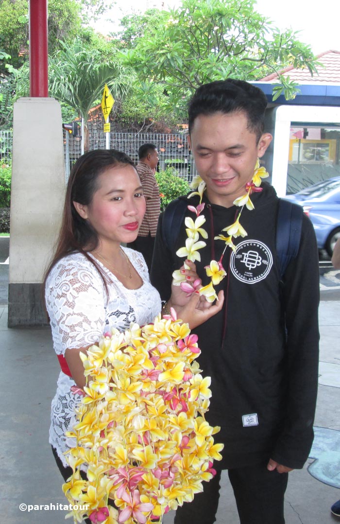 Parahita Tour Customer