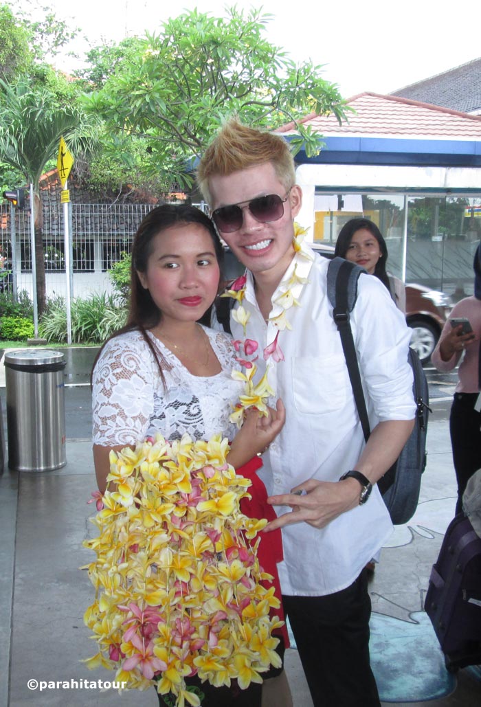 Parahita Tour Customer
