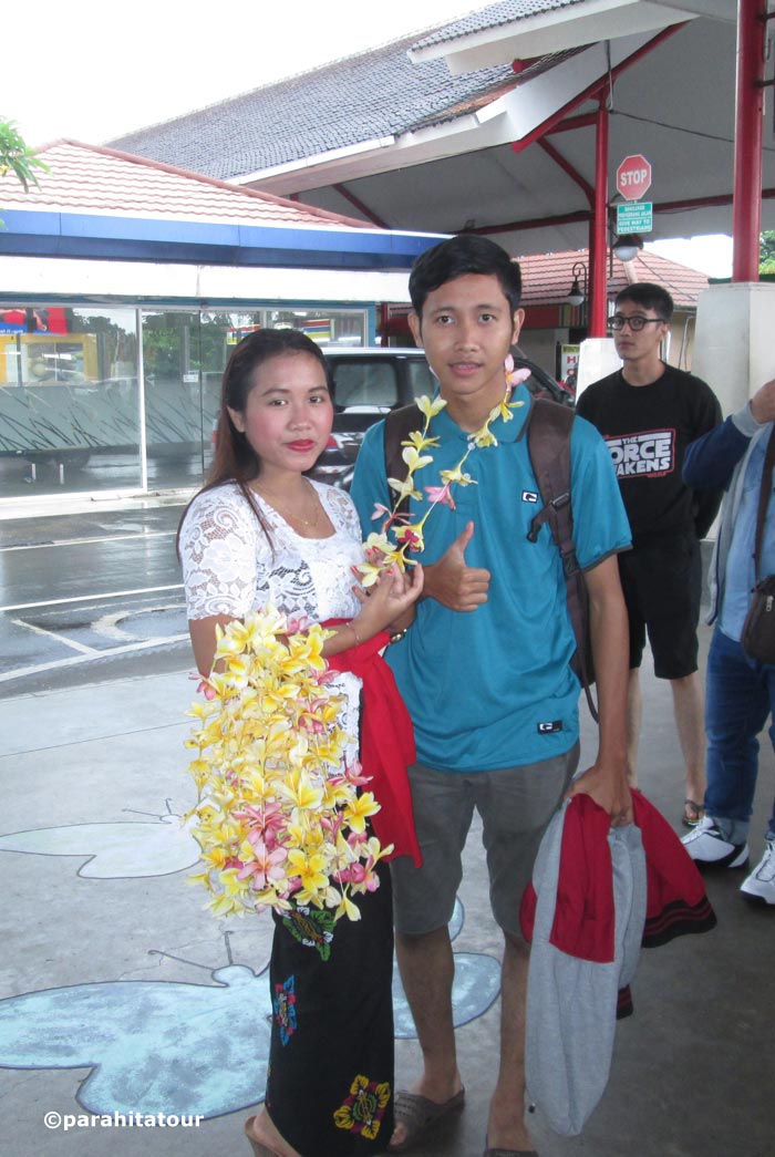 Parahita Tour Customer