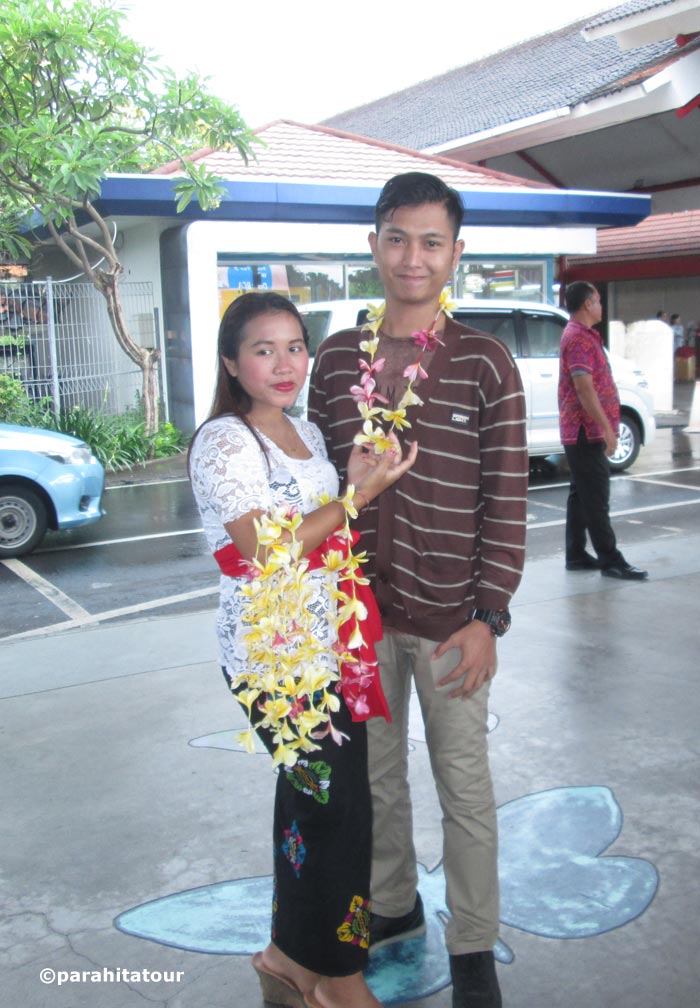 Parahita Tour Customer