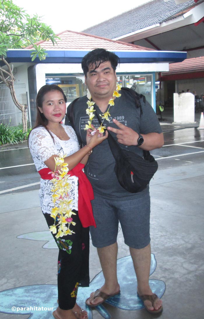 Parahita Tour Customer