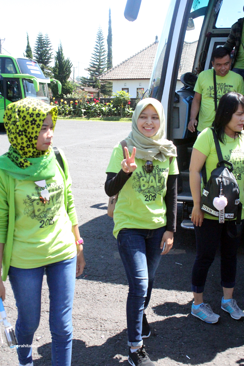 Parahita Tour Customer