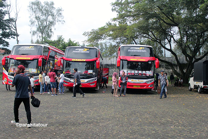 Parahita Tour Customer