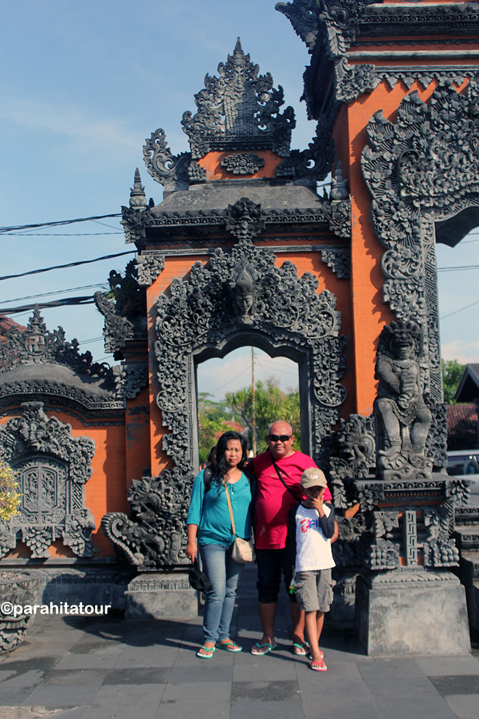 Parahita Tour Customer