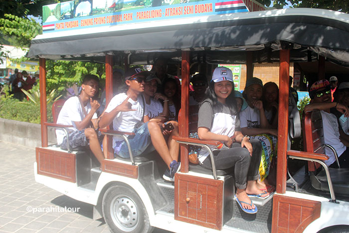 Parahita Tour Customer