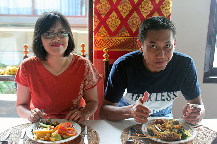 Parahita Tour Customer