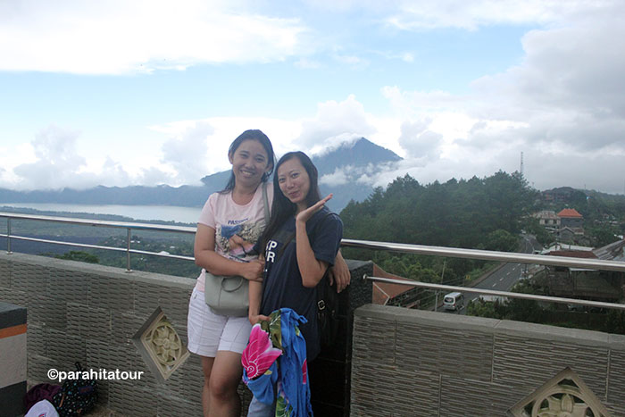 Parahita Tour Customer