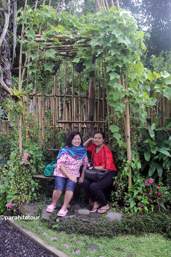 Parahita Tour Customer