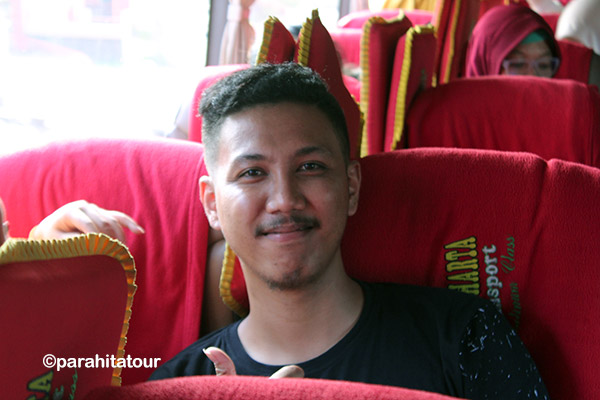 Parahita Tour Customer