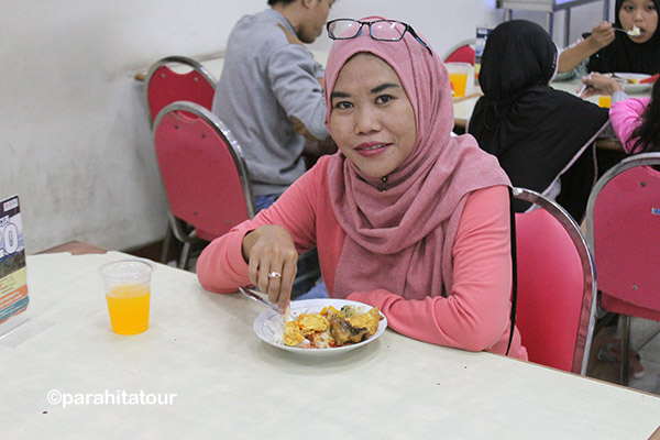Parahita Tour Customer
