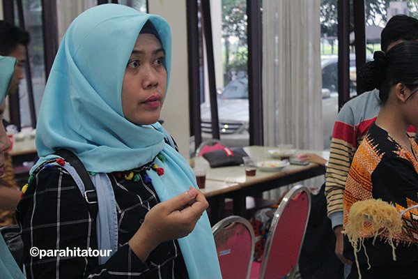 Parahita Tour Customer