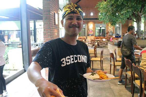 Parahita Tour Customer