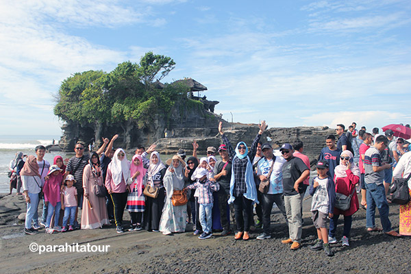Parahita Tour Customer
