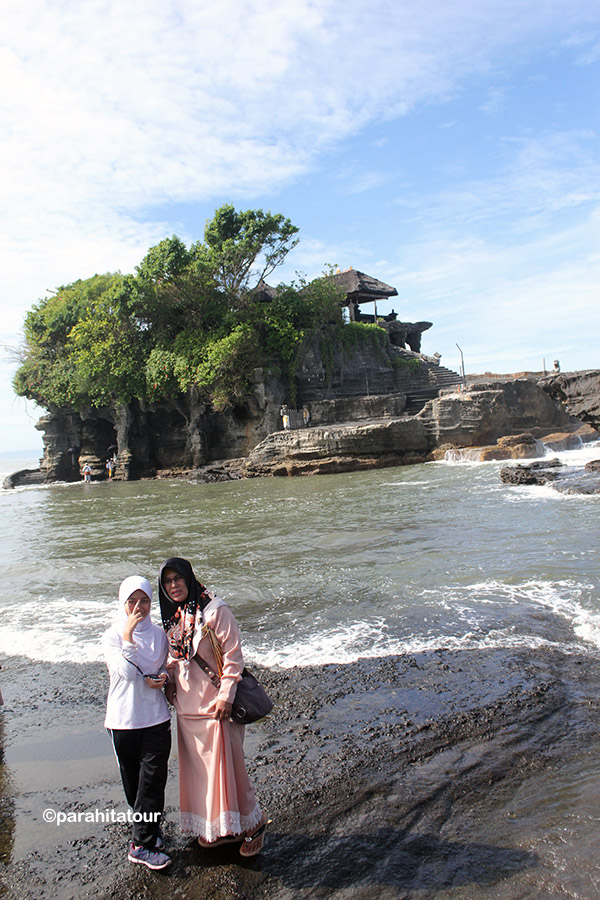 Parahita Tour Customer