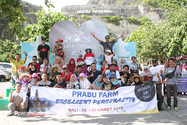 Parahita Tour Customer