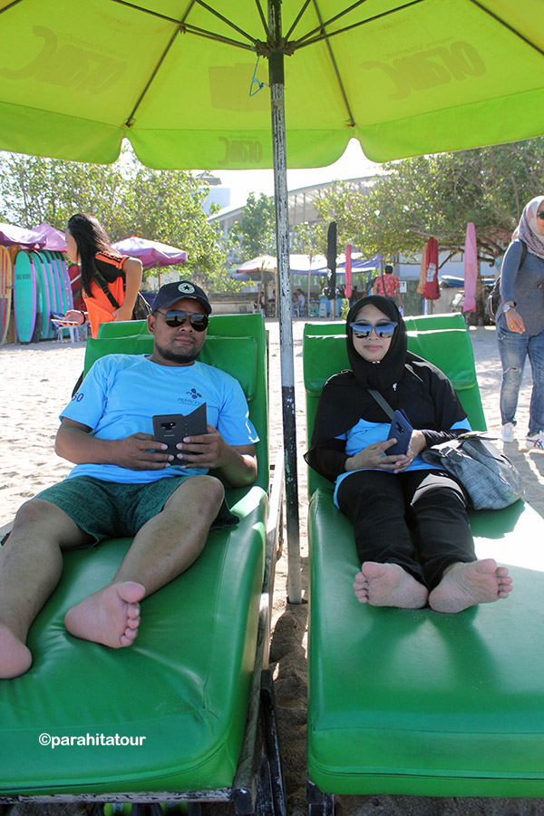 Parahita Tour Customer