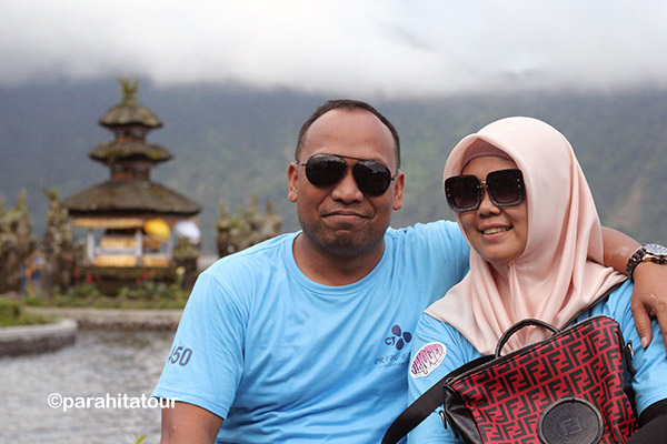 Parahita Tour Customer