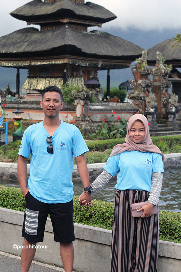 Parahita Tour Customer